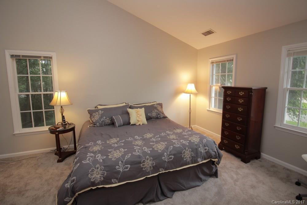 9903 Furlong Trail Charlotte NC 28269