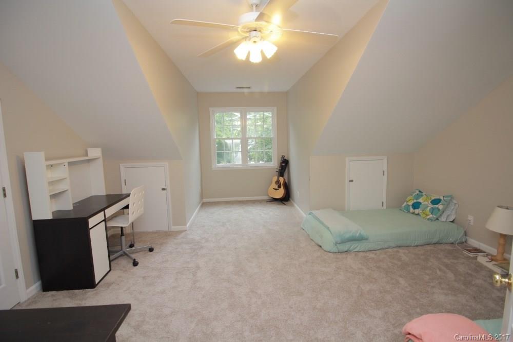 9903 Furlong Trail Charlotte NC 28269