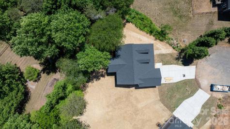 47 Tennyson Drive Taylorsville NC 28681