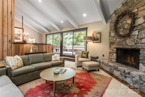 33 Deerhaven Lane Asheville NC 28803
