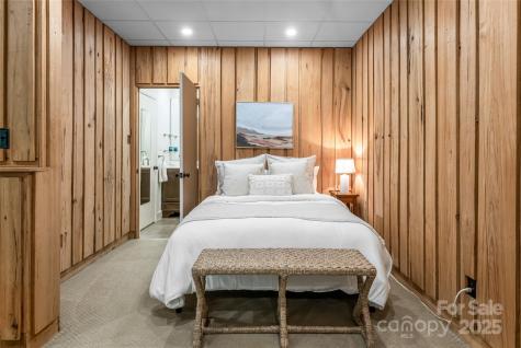 33 Deerhaven Lane Asheville NC 28803