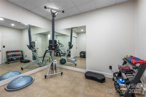 33 Deerhaven Lane Asheville NC 28803