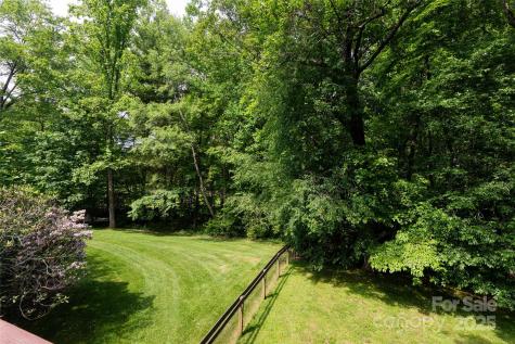 33 Deerhaven Lane Asheville NC 28803