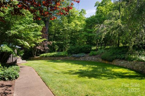 33 Deerhaven Lane Asheville NC 28803