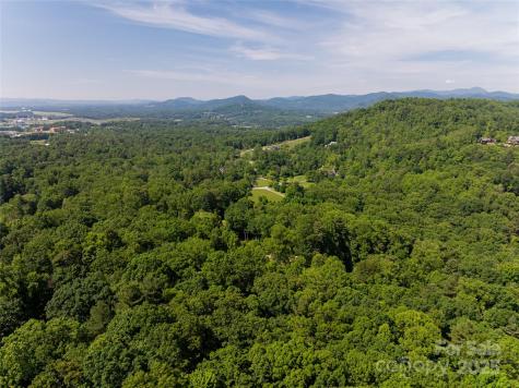 33 Deerhaven Lane Asheville NC 28803