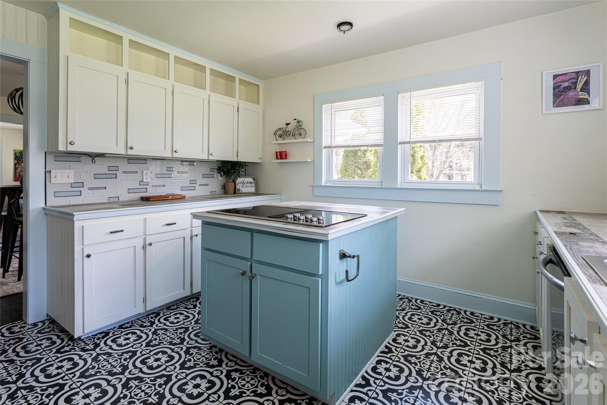 994 Riceville Road Asheville NC 28805