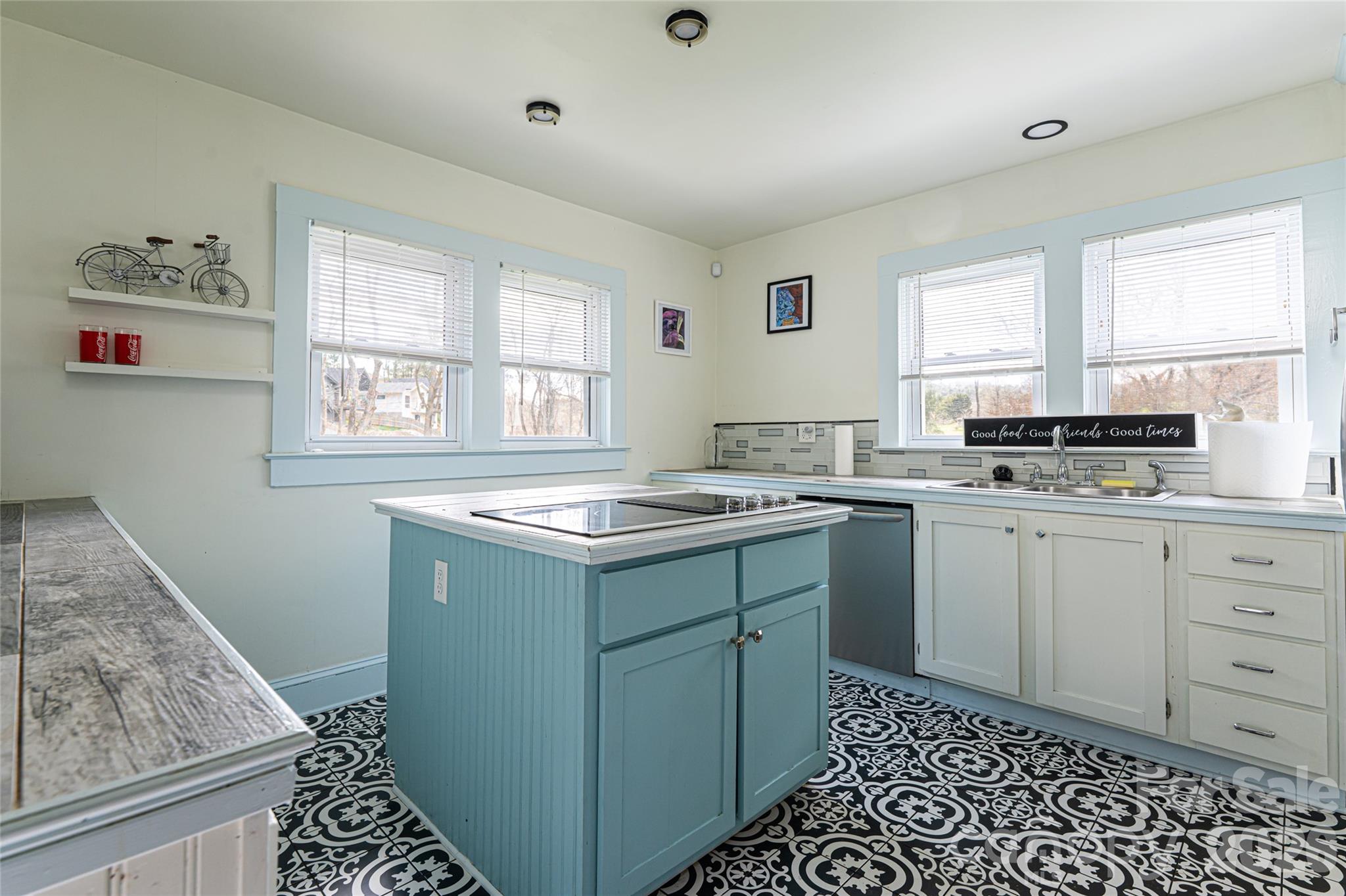 994 Riceville Road Asheville NC 28805