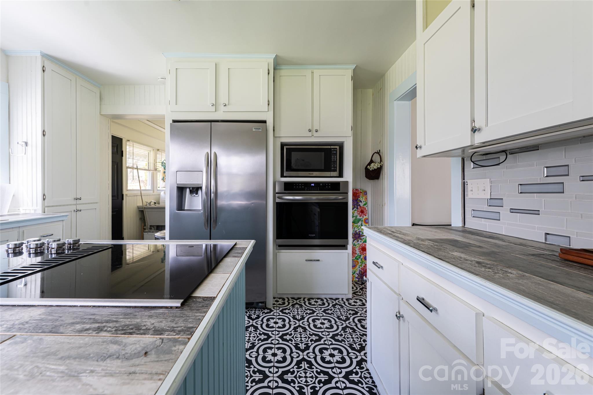 994 Riceville Road Asheville NC 28805