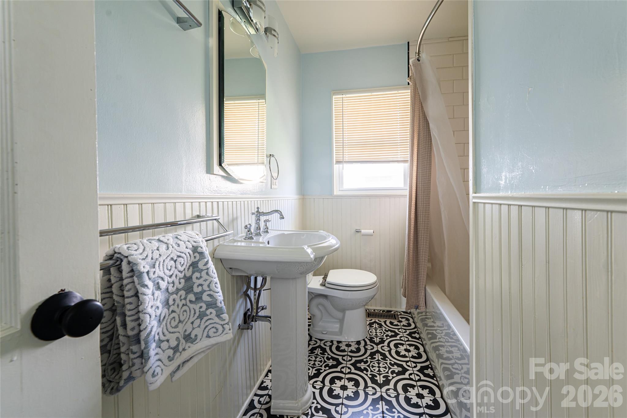 994 Riceville Road Asheville NC 28805