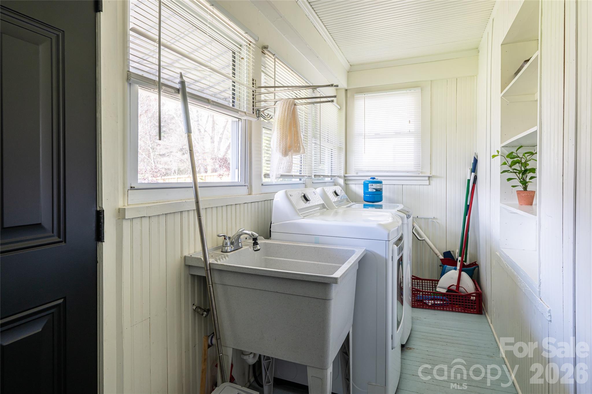 994 Riceville Road Asheville NC 28805