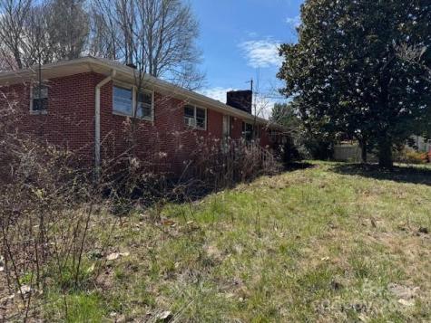 134 Christ School Road Arden NC 28704