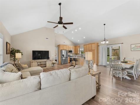 432 Sassafras Drive Hendersonville NC 28739