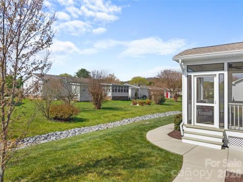 432 Sassafras Drive Hendersonville NC 28739