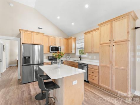 432 Sassafras Drive Hendersonville NC 28739