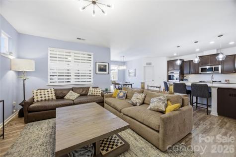8113 Cornhill Avenue Charlotte NC 28277