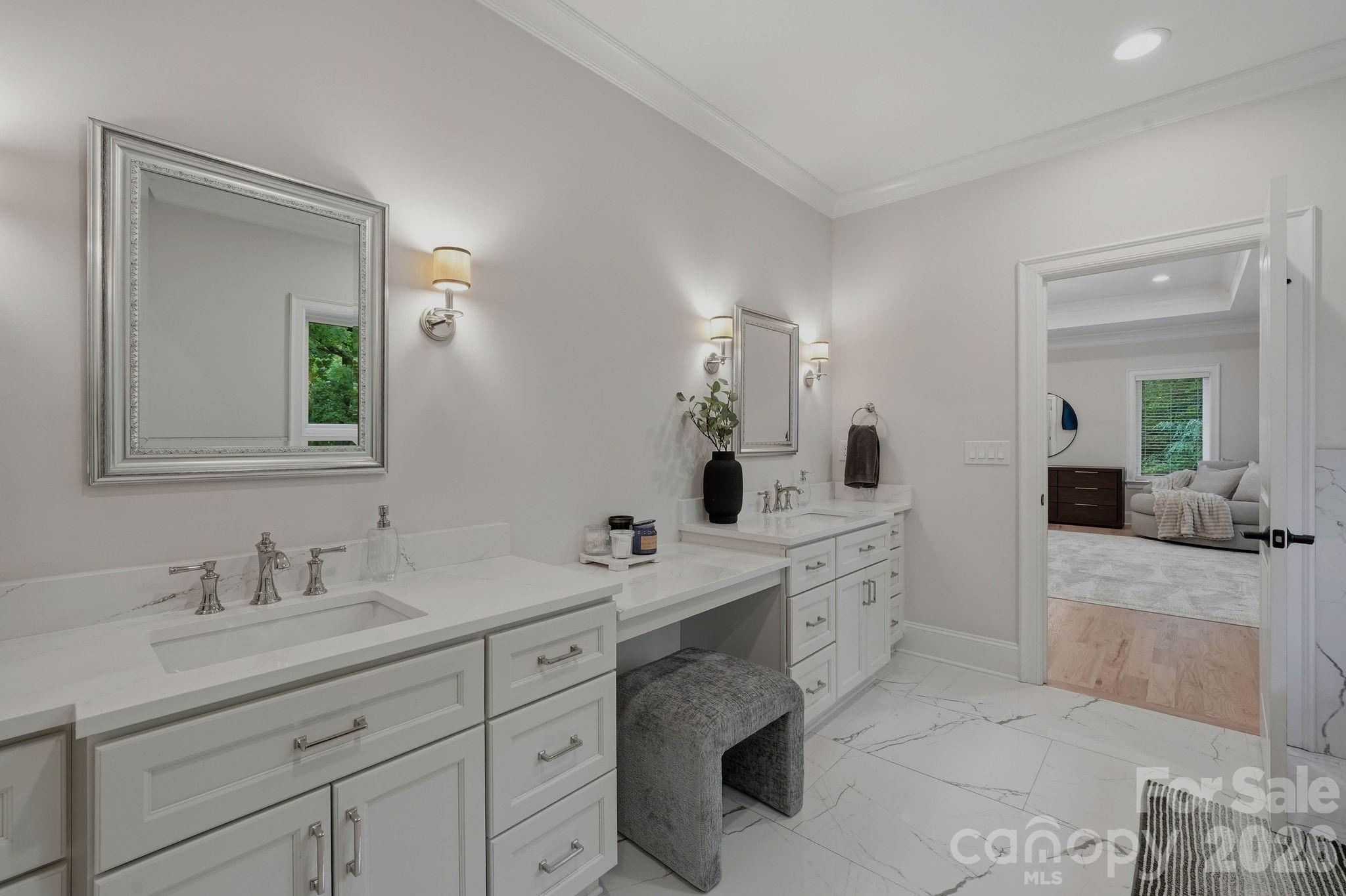 4547 Emory Lane Charlotte NC 28211