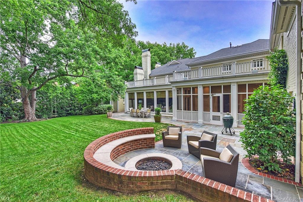 2700 Beretania Circle Charlotte NC 28211