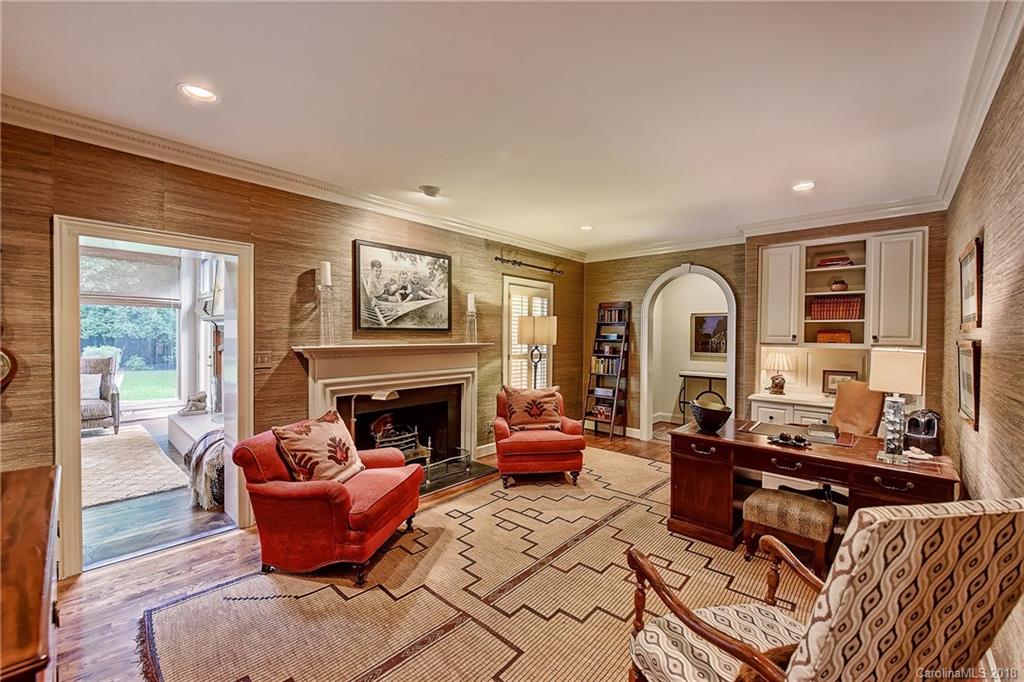2700 Beretania Circle Charlotte NC 28211