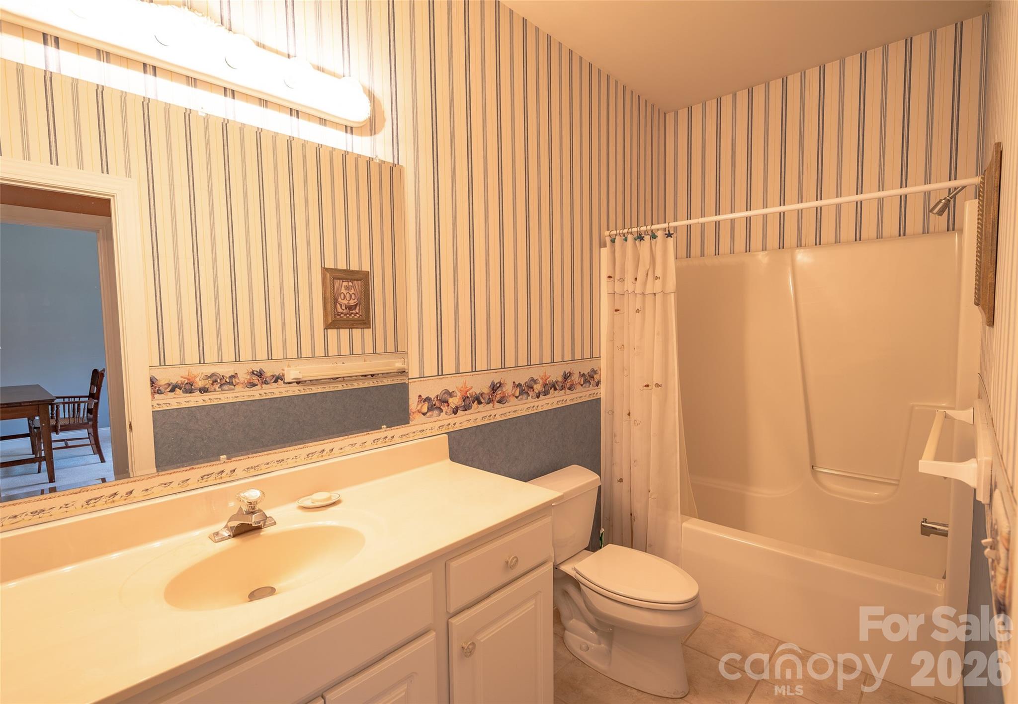 102 Fish Hawk Drive Hendersonville NC 28739