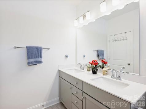 2405 Magnolia Blossom Way Charlotte NC 28211