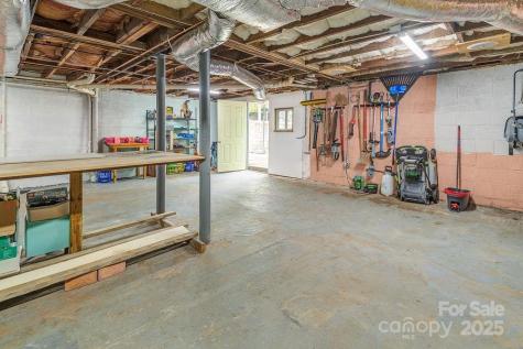 106 Shelburne Road Asheville NC 28806