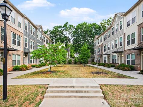 2011 Federation Court Charlotte NC 28205