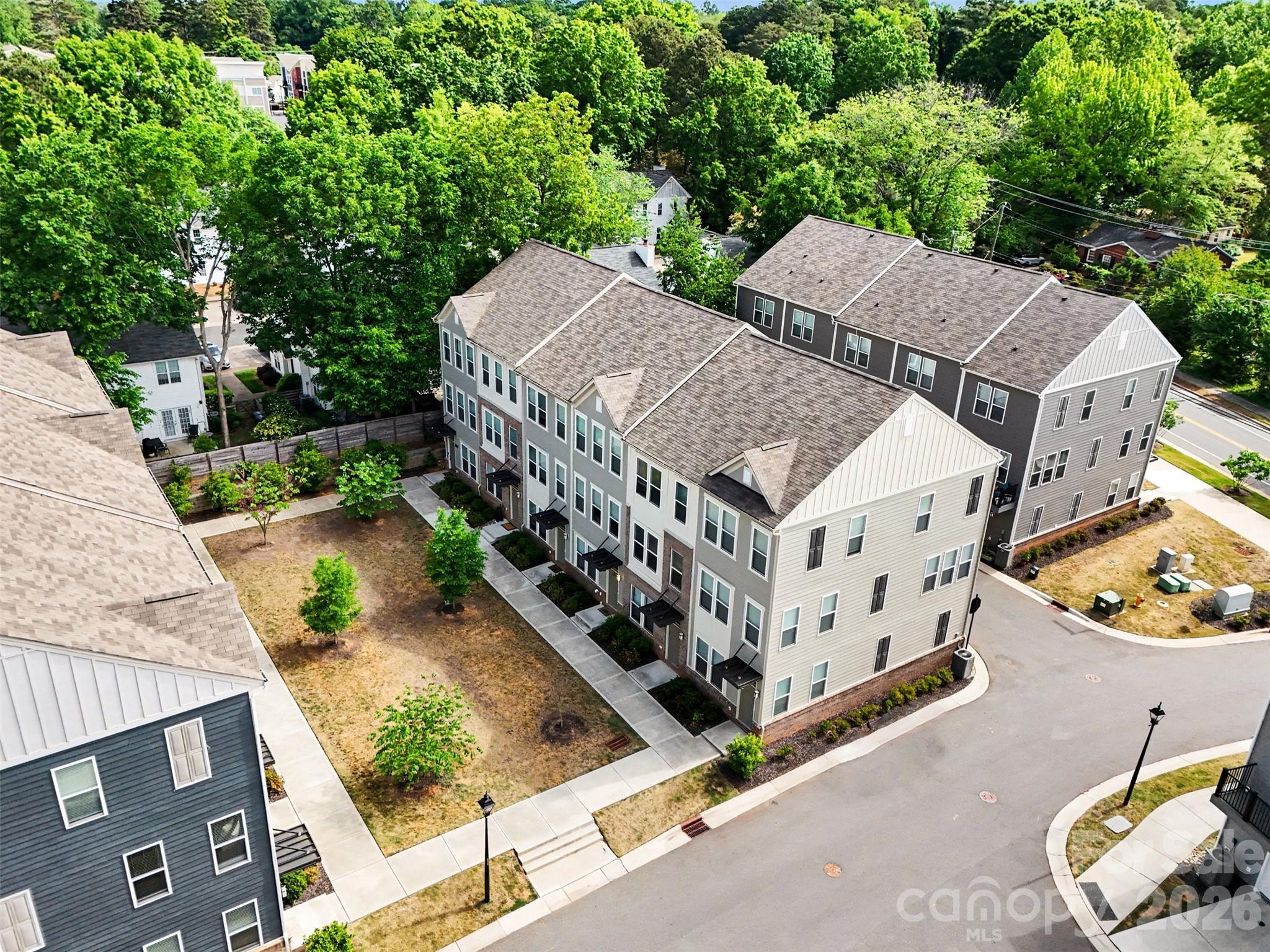 2011 Federation Court Charlotte NC 28205