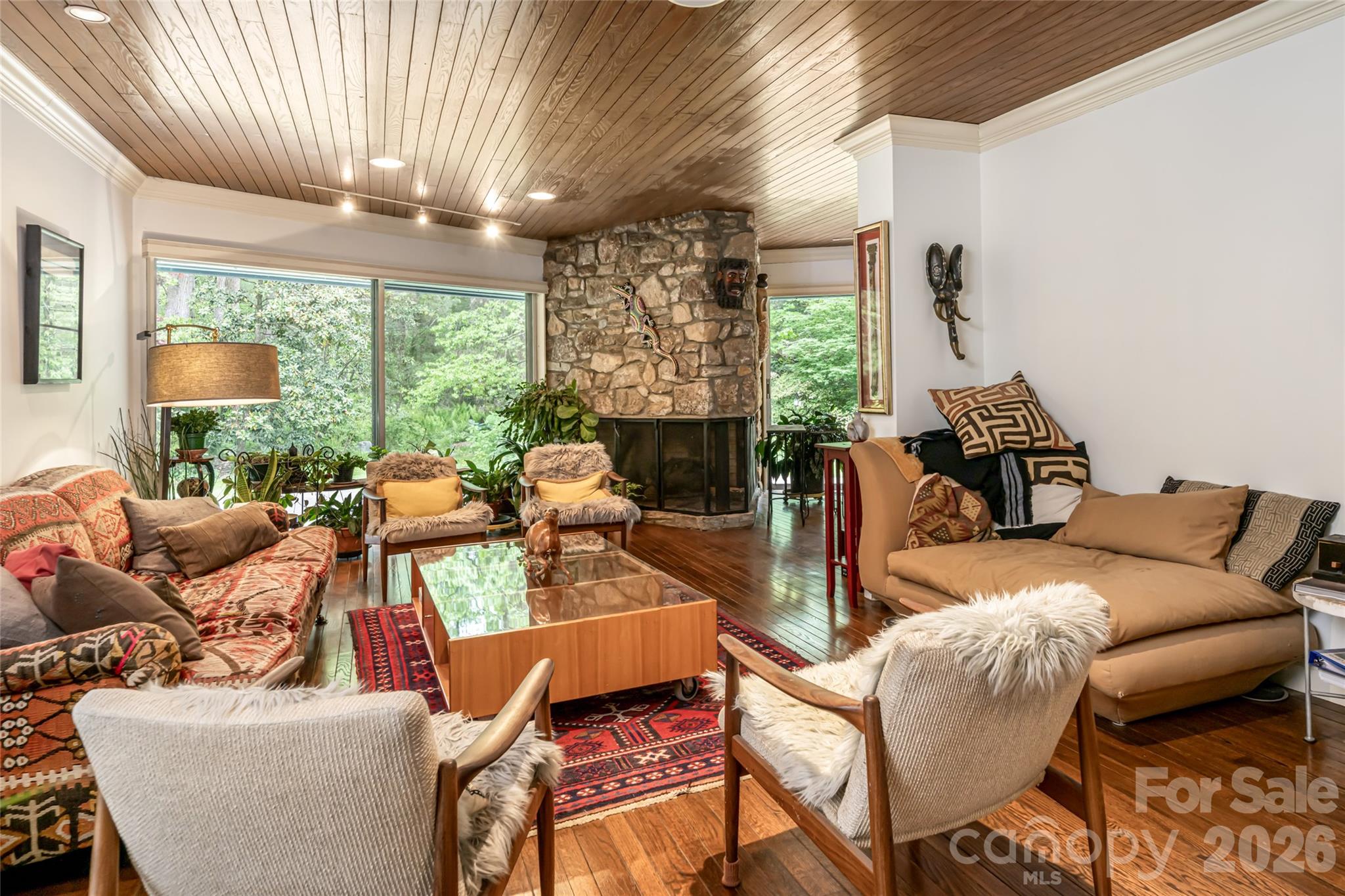 18 Forest Road Asheville NC 28803