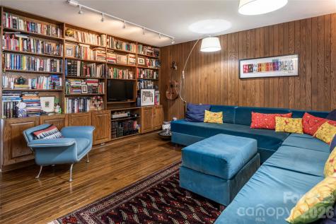 18 Forest Road Asheville NC 28803