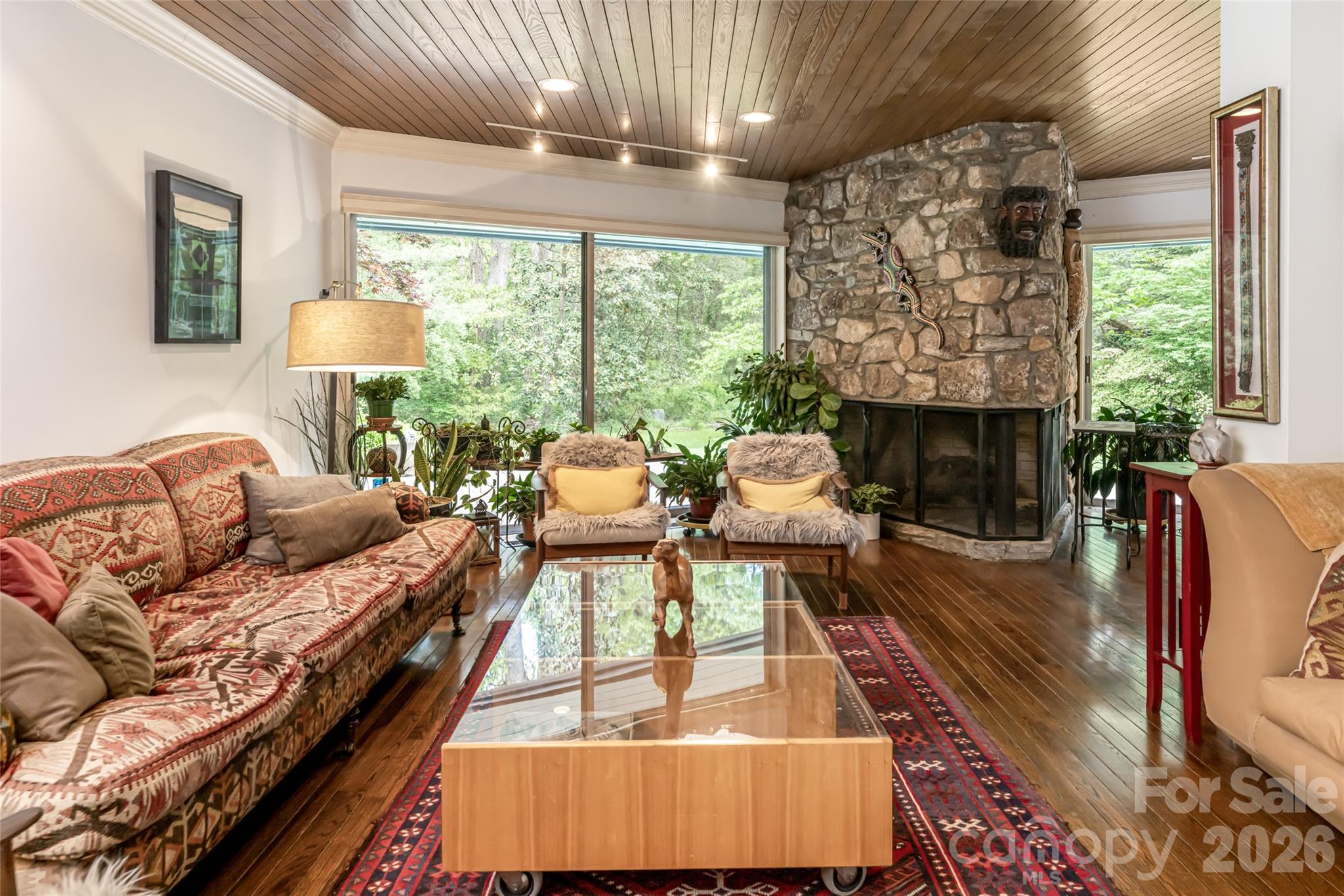 18 Forest Road Asheville NC 28803