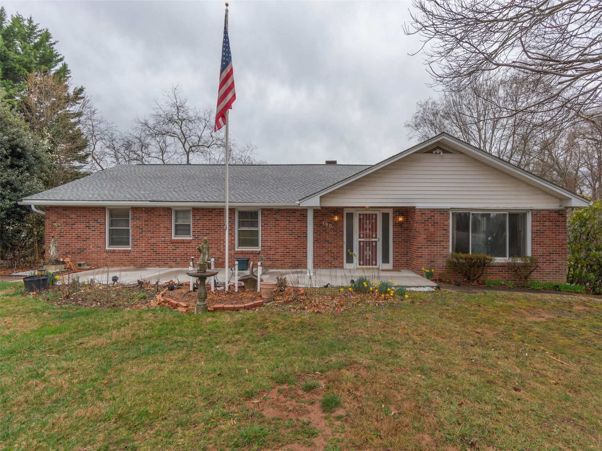 190 Mount Carmel Road Asheville NC 28806