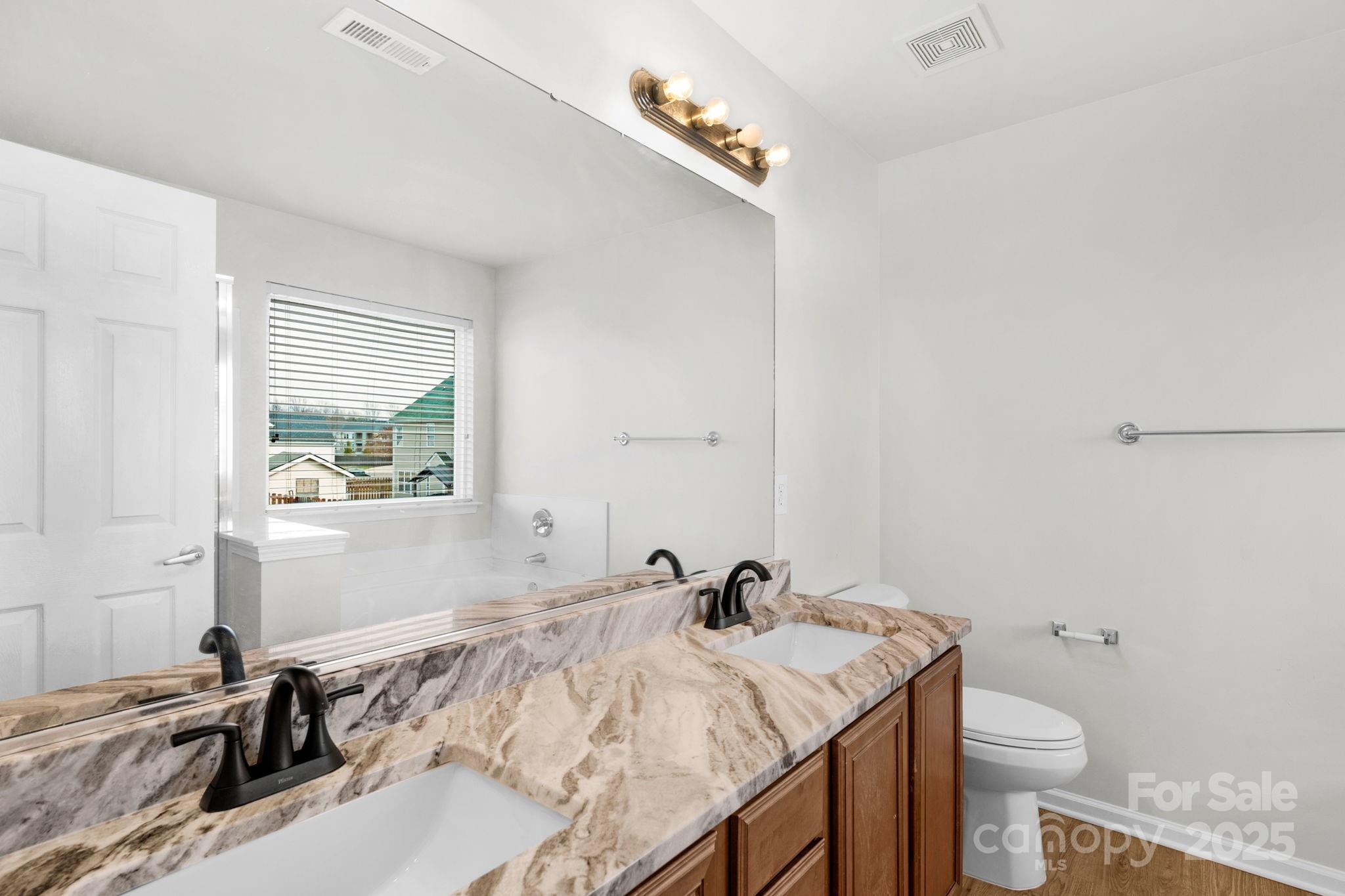 7027 Napton Court Charlotte NC 28213