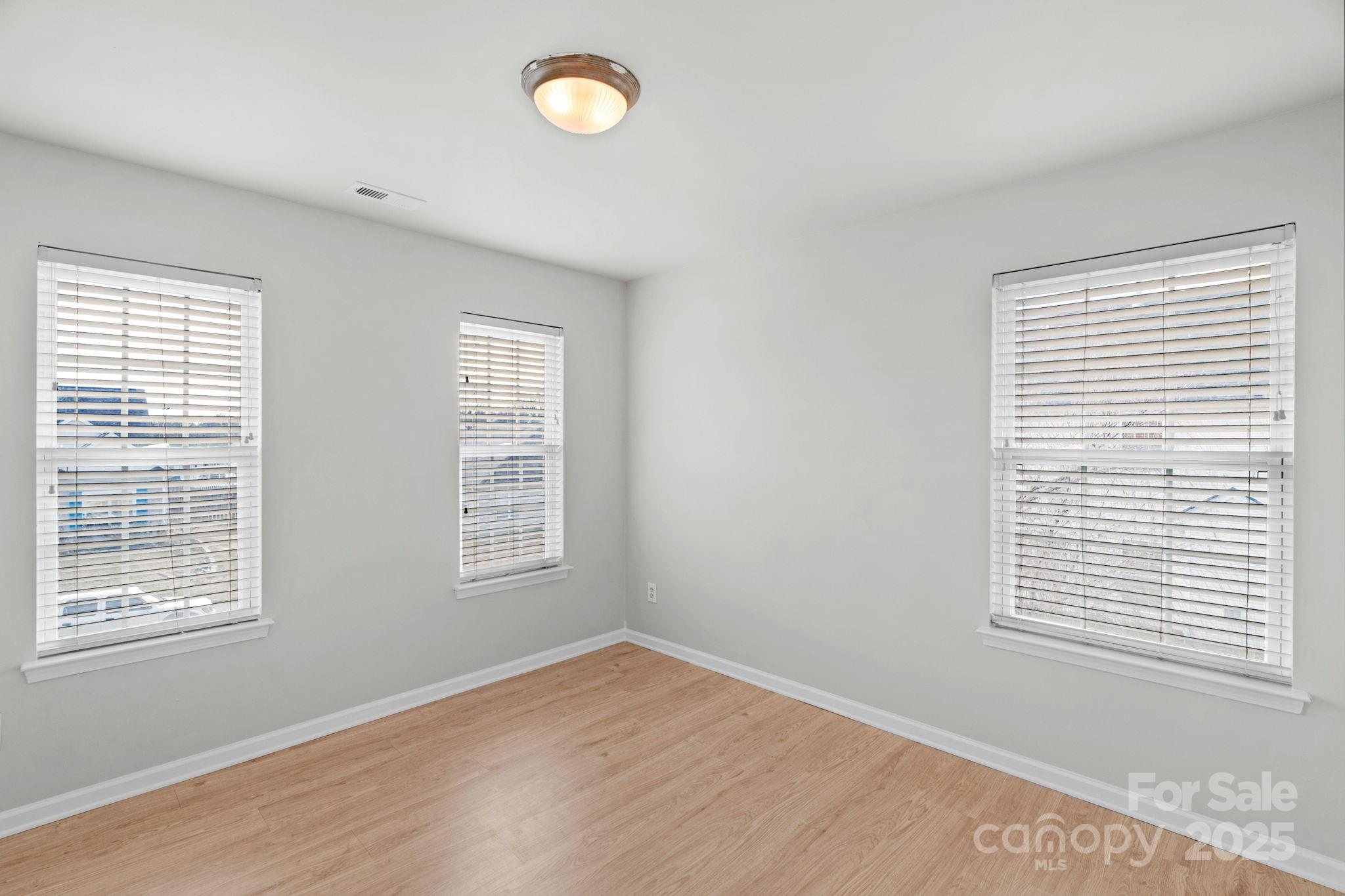 7027 Napton Court Charlotte NC 28213