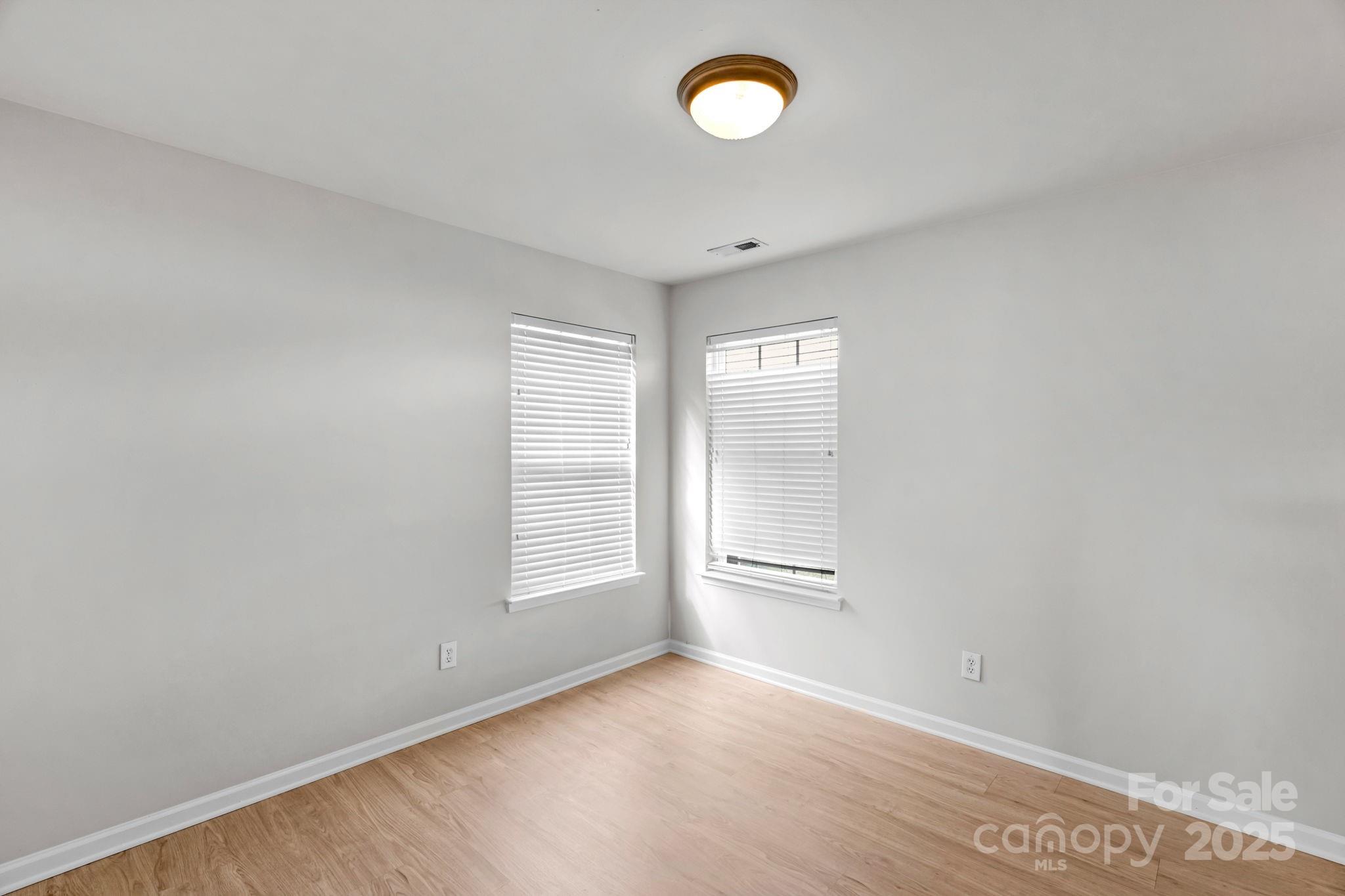 7027 Napton Court Charlotte NC 28213