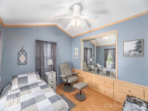 4 Levi Downs Maggie Valley NC 28751