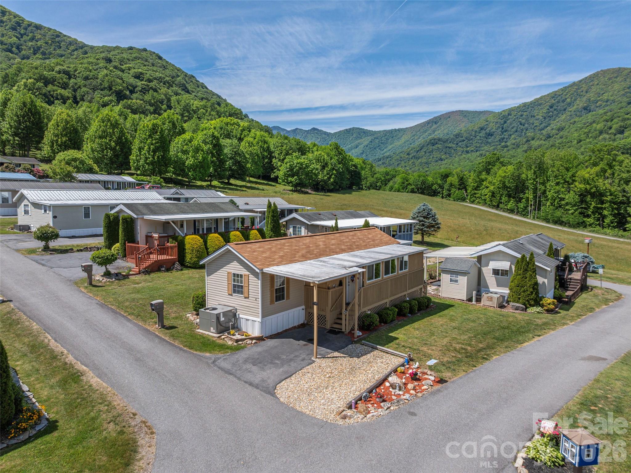 4 Levi Downs Maggie Valley NC 28751