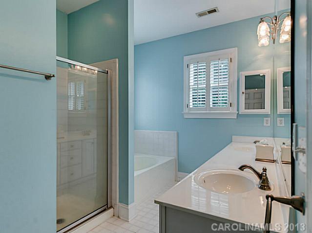 7001 Whitworth Way Charlotte NC 28270