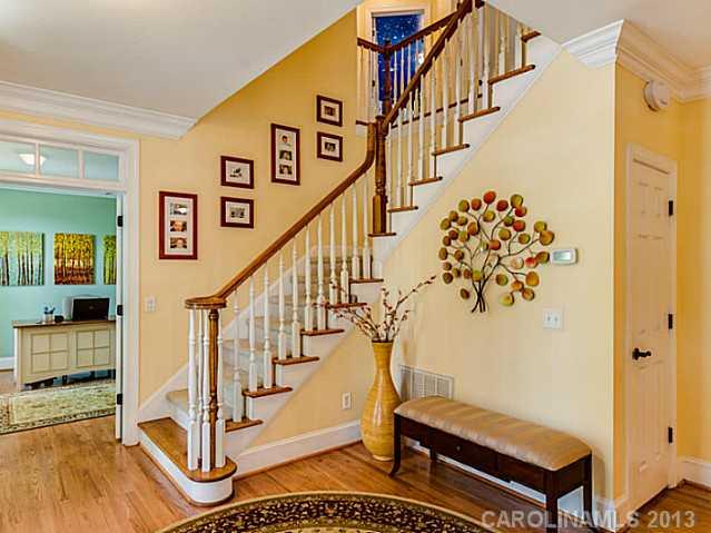 7001 Whitworth Way Charlotte NC 28270