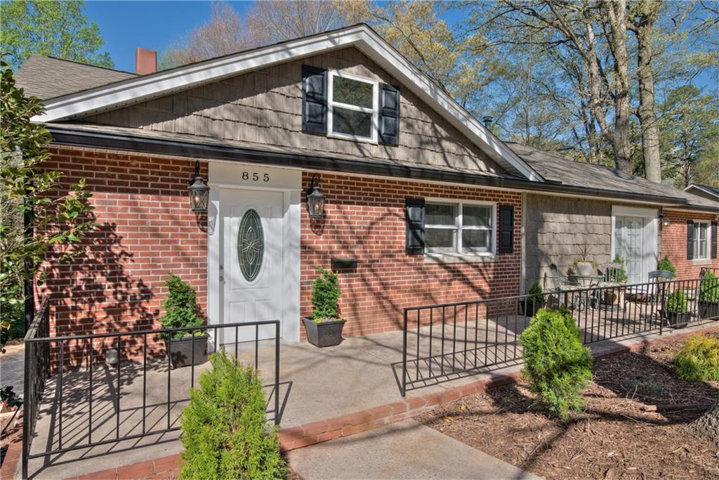 855 N Center Street Hickory NC 28601