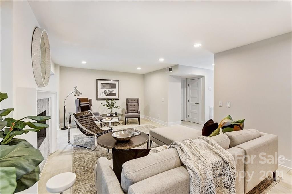 303 Settlers Lane Charlotte NC 28202