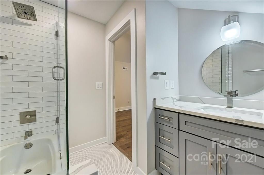 303 Settlers Lane Charlotte NC 28202