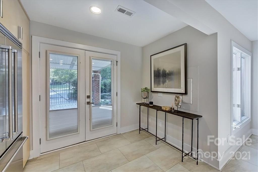 303 Settlers Lane Charlotte NC 28202