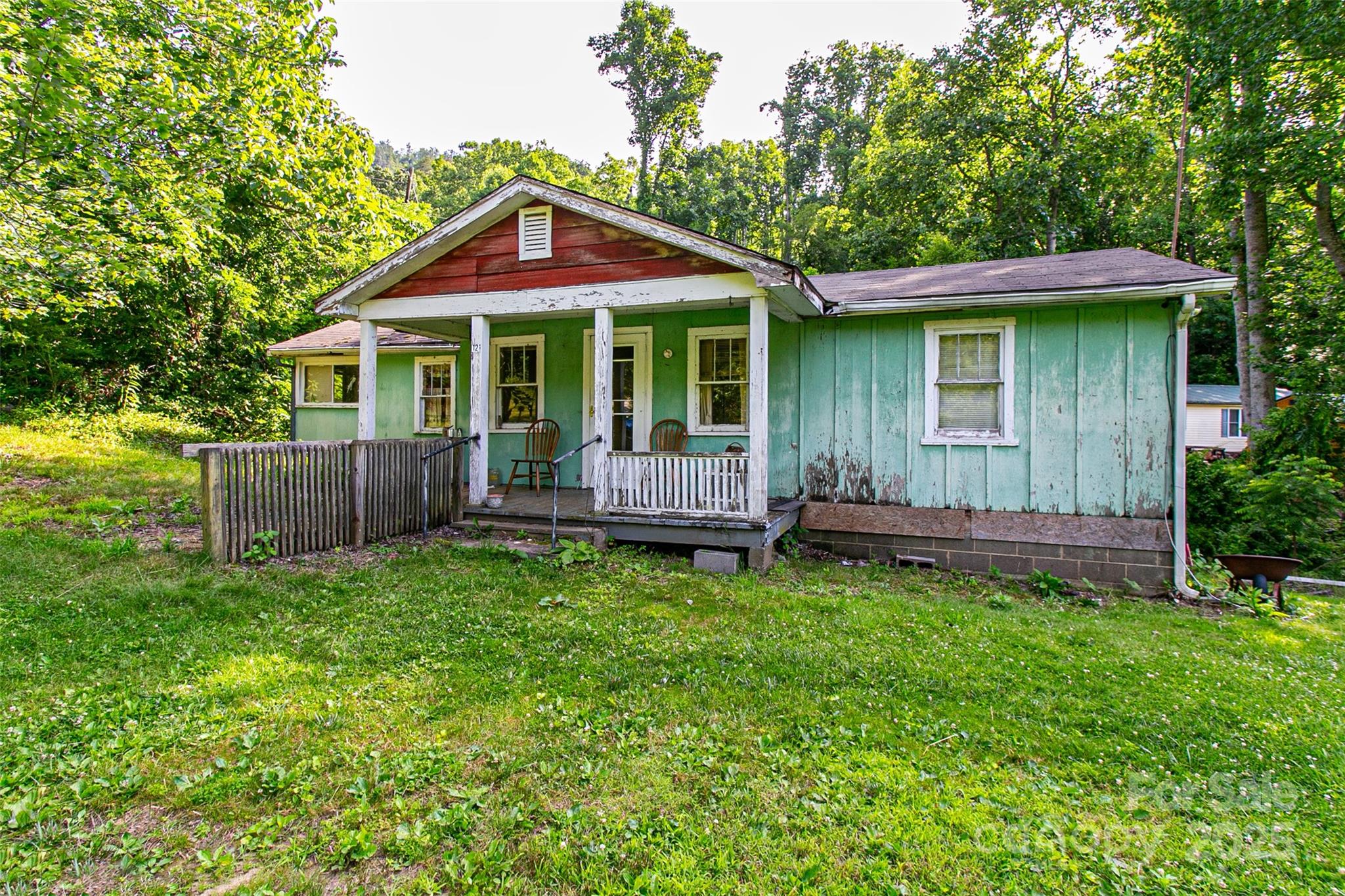 121 Sugar Cove Road Weaverville NC 28787