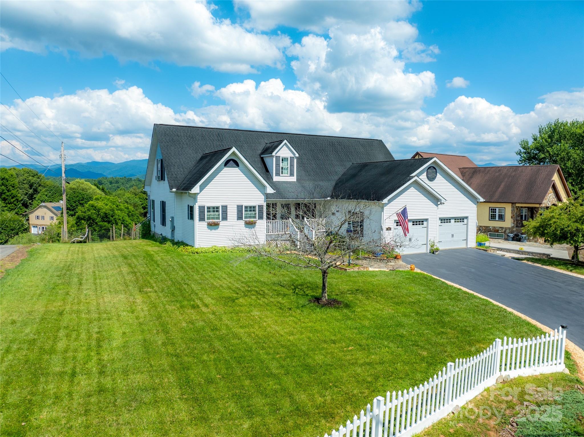 1011 S Main Street Mars Hill NC 28754