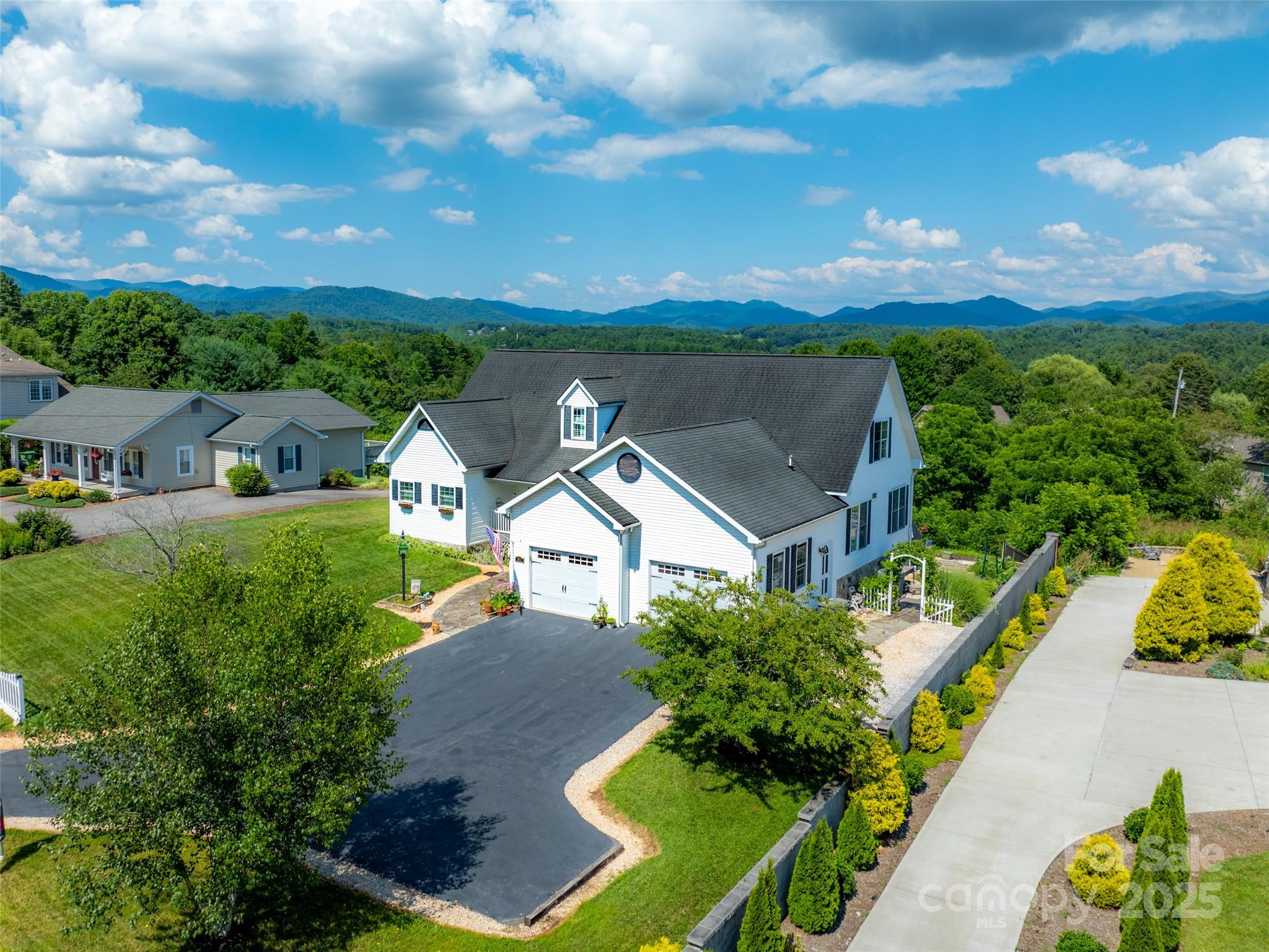 1011 S Main Street Mars Hill NC 28754