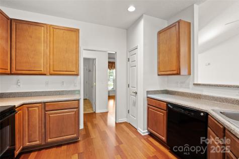 2 Thornwood Court Arden NC 28704