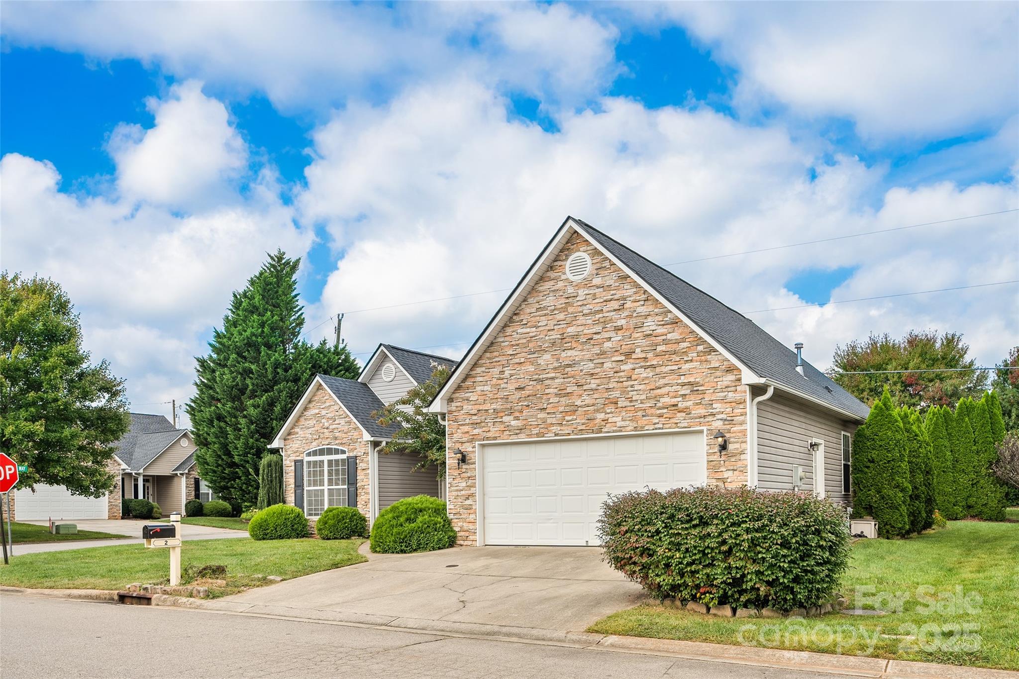 2 Thornwood Court Arden NC 28704