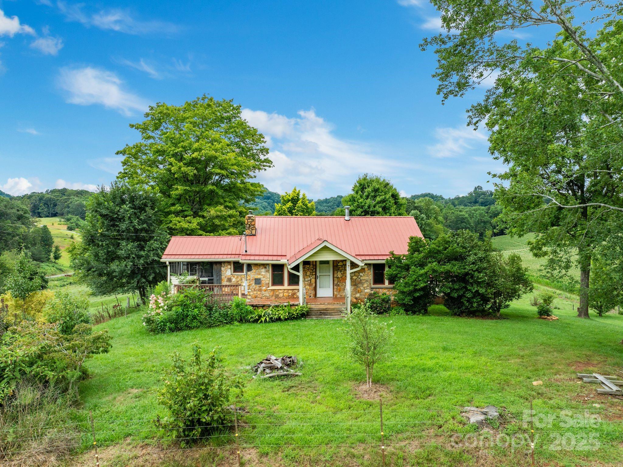 61 Brooks Branch Road Leicester NC 28748