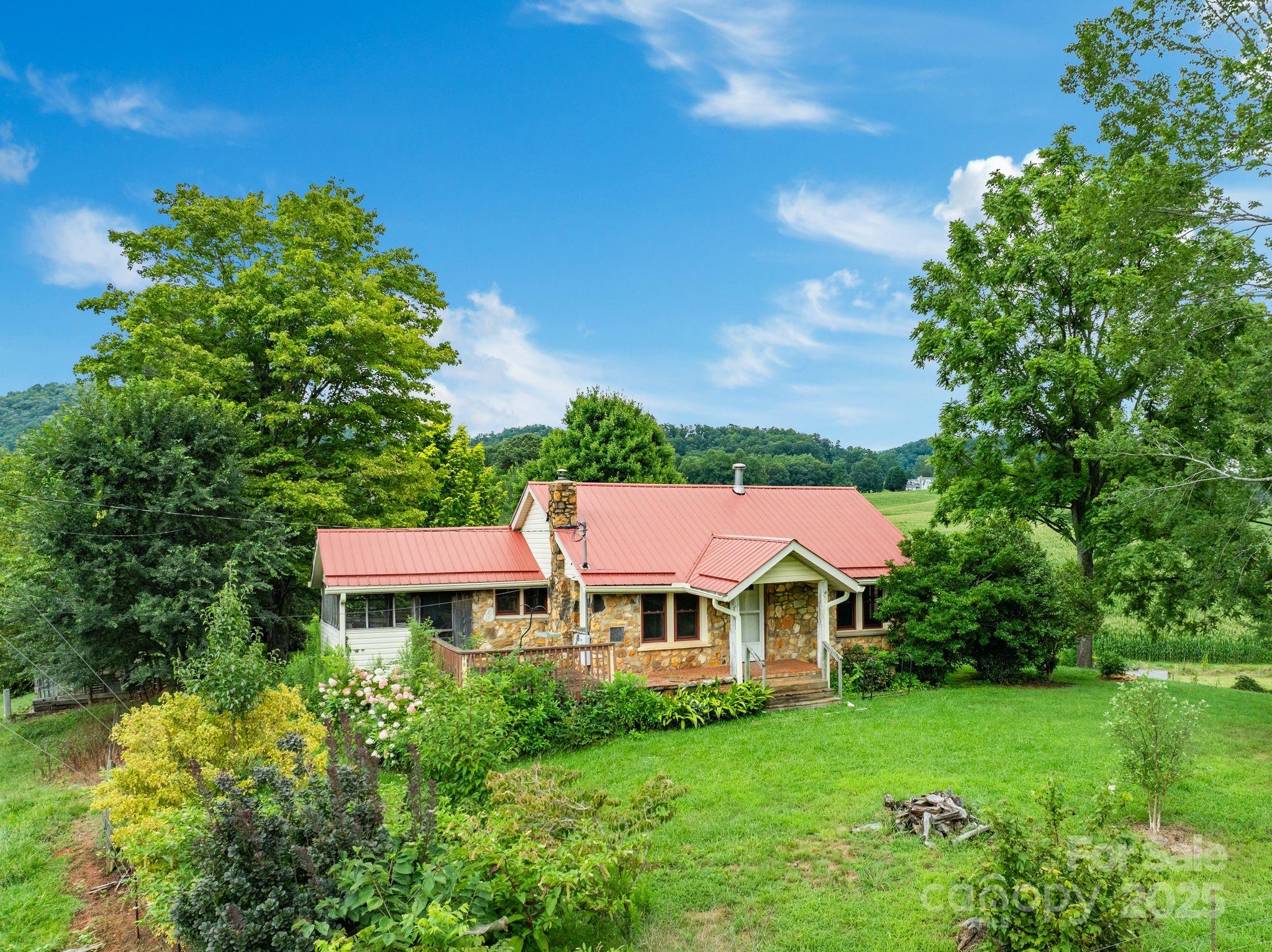 61 Brooks Branch Road Leicester NC 28748