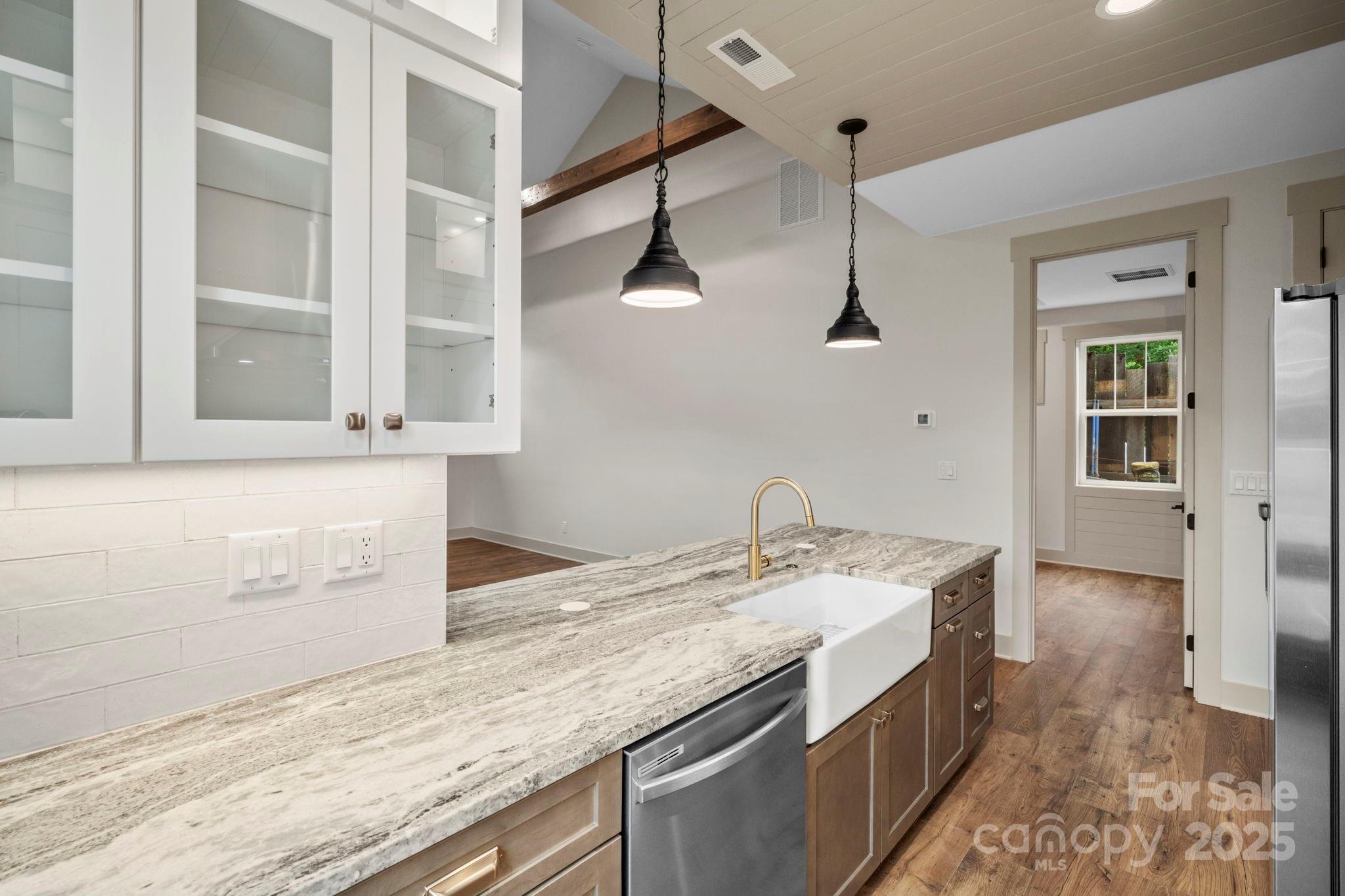 8 Heartleaf Circle Arden NC 28704